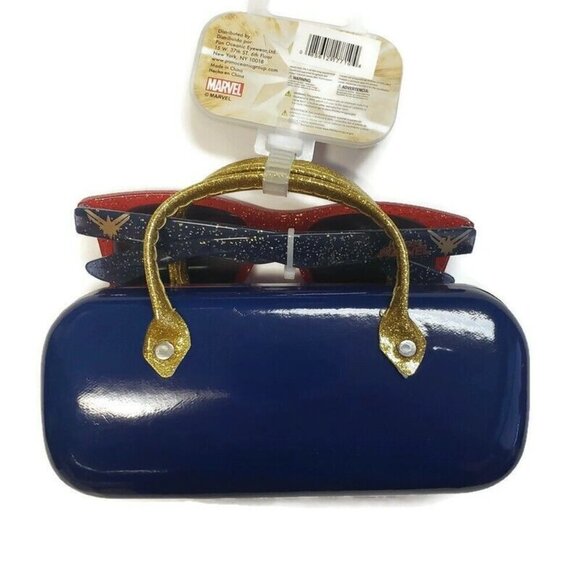 Captain Marvel Girls Sunglasses With Case Gift Set Fashion Pool Beach Summer - Picture 4 of 4